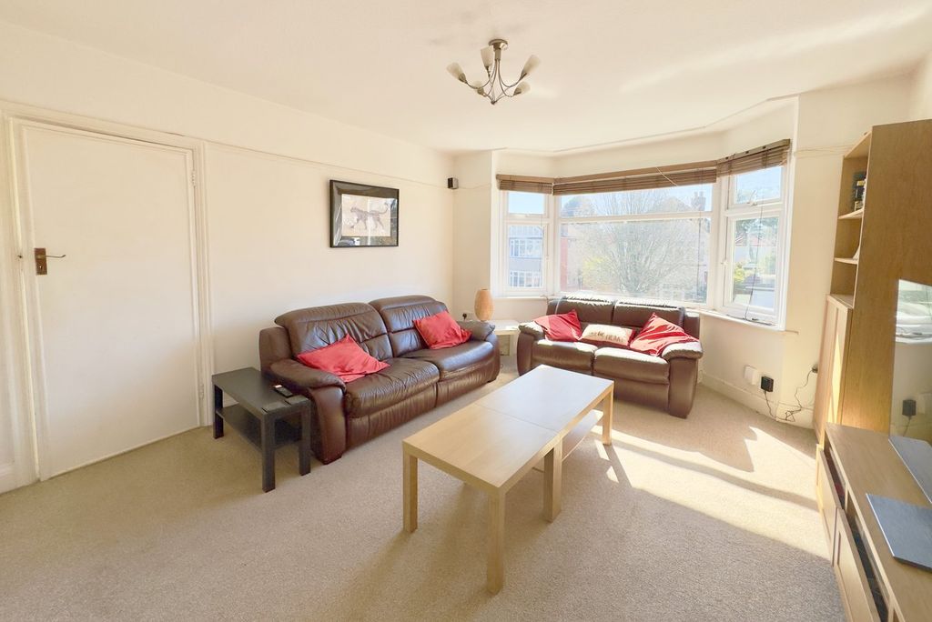Additional image 12 of 2 bed flat for saleStrouden Avenue, Queens Park, Bournemouth BH8