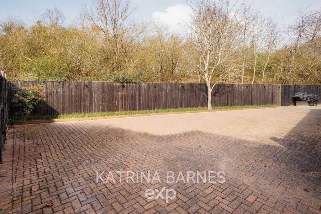 Additional image 29 of 6 bed detached house for saleGrantham Avenue, Great Notley CM77