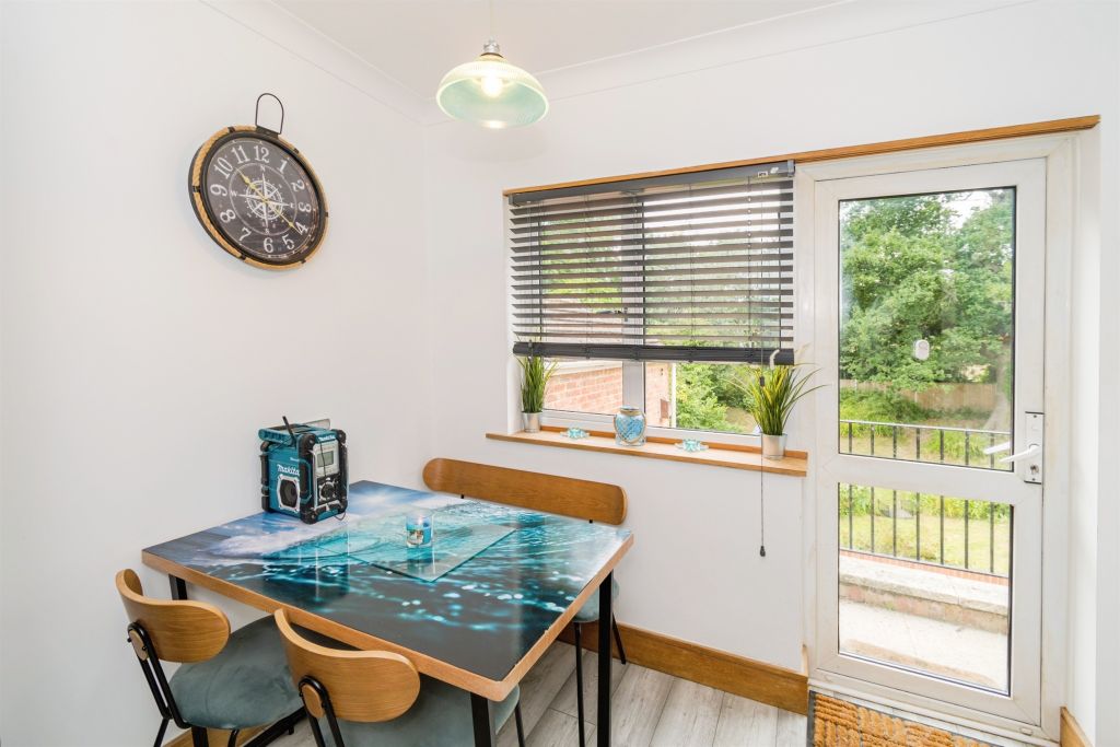 Additional image 8 of 4 bed detached house for saleBassett Dale, Southampton SO16
