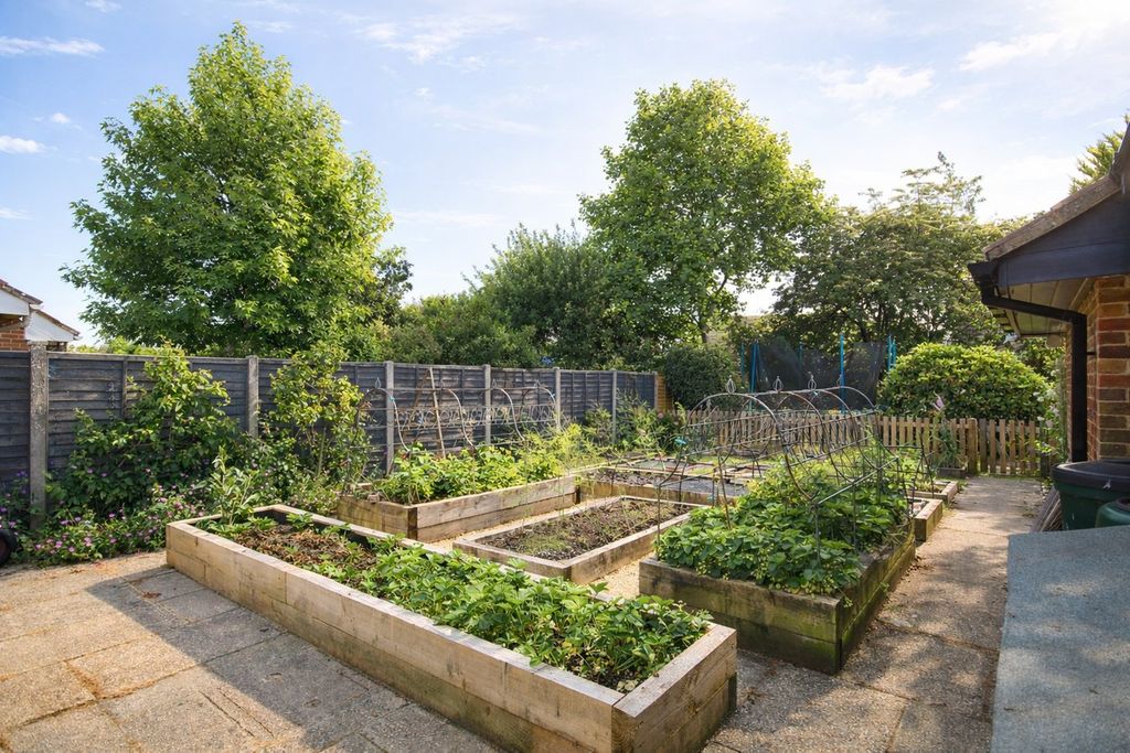 Additional image 2 of 4 bed detached bungalow for saleOberfield Road, Brockenhurst SO42