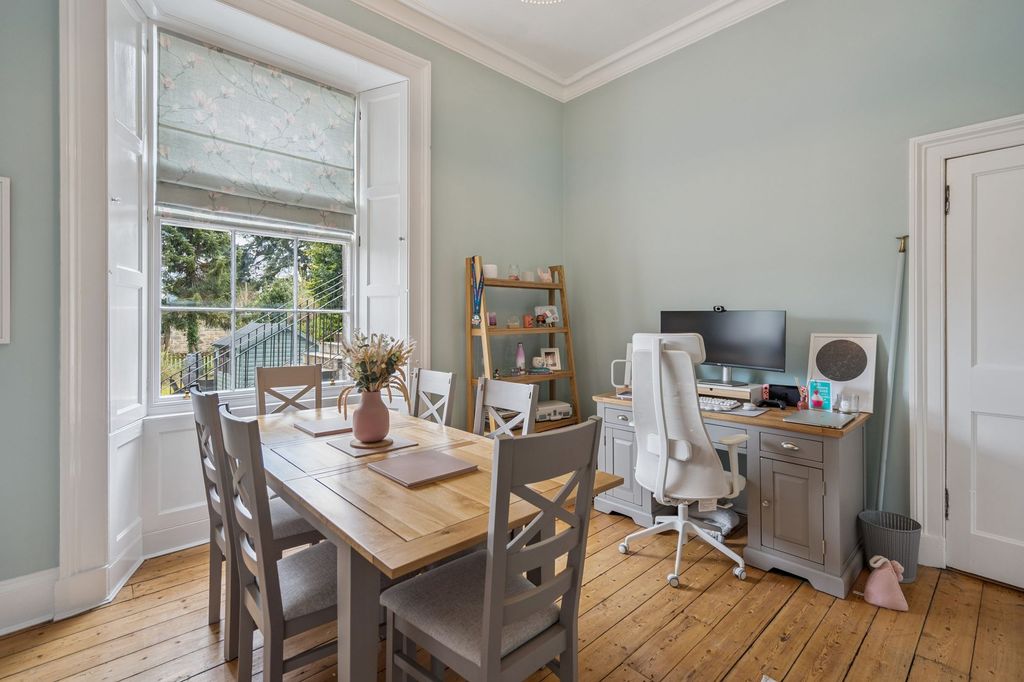 Additional image 8 of 3 bed flat for salePark Terrace, Stirling FK8
