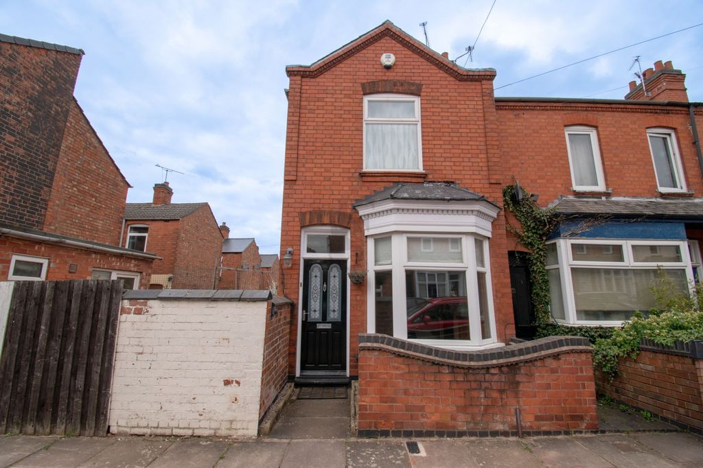 2 bed end terrace house for saleDanvers Road, West End LE3