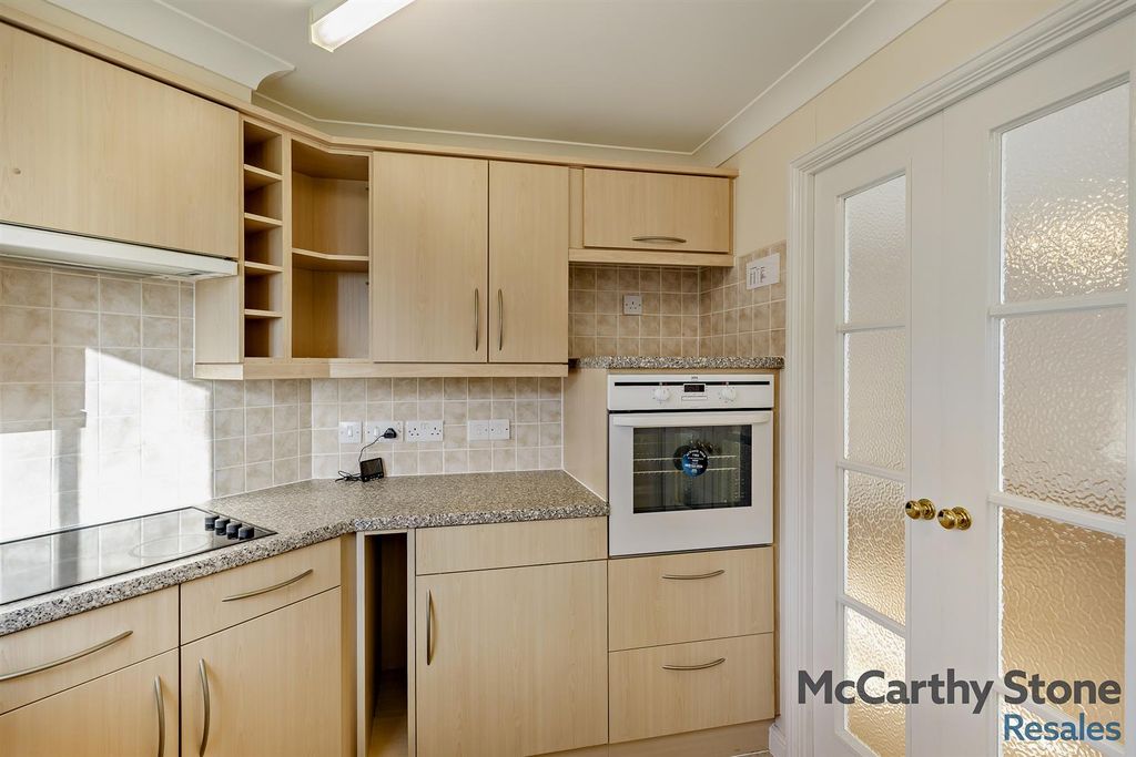 Additional image 7 of 1 bed flat for saleSt Rumbolds Court, Buckingham Road, Brackley NN13