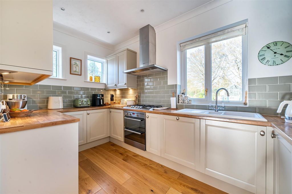 Additional image 2 of 4 bed detached bungalow for saleMilldown Road, Blandford Forum DT11