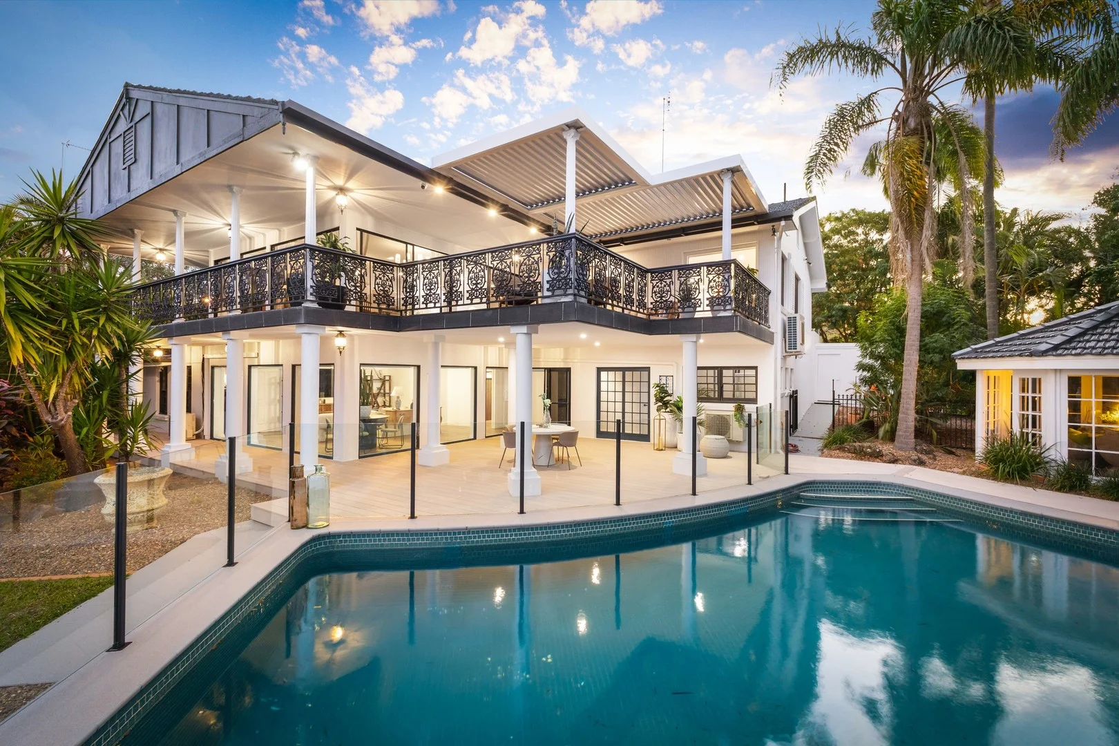 19 Wildash Street, Southport QLD 4215