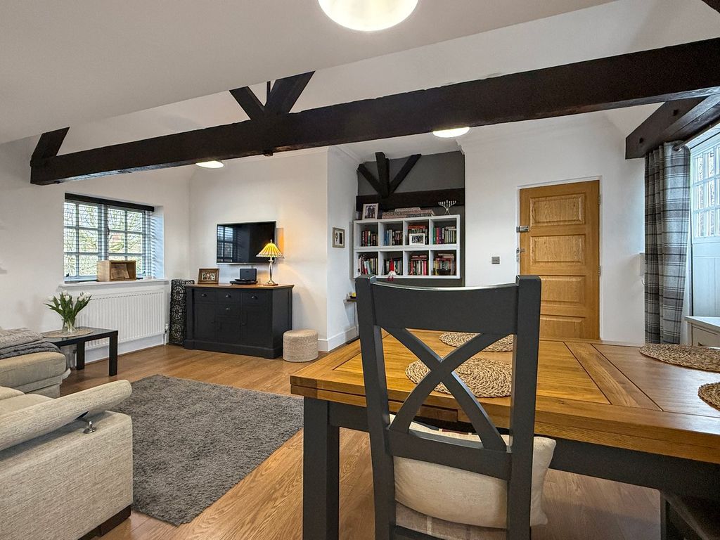 Additional image 4 of 2 bed flat for saleHigh Garrett, Braintree CM7