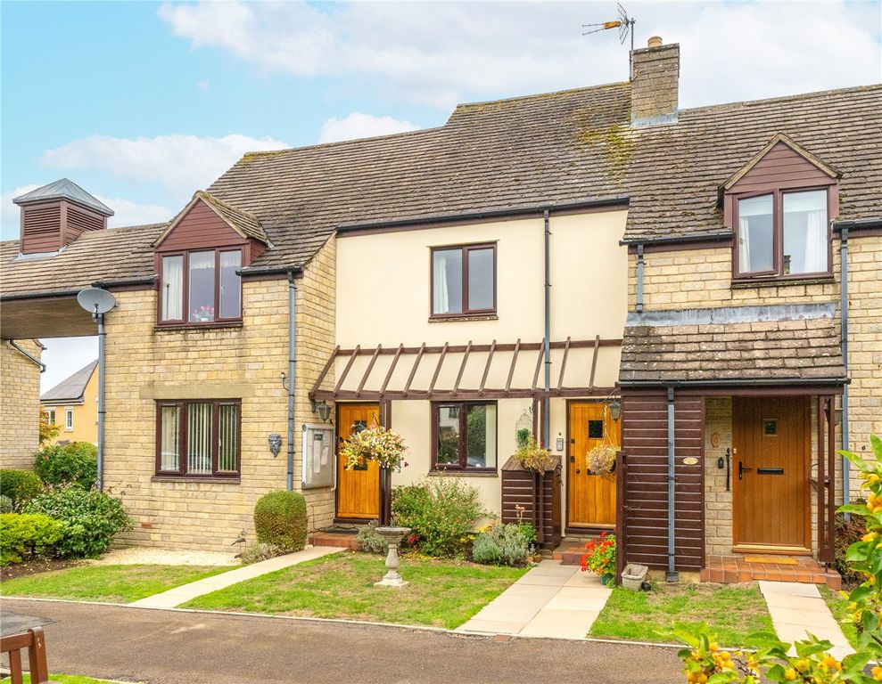 2 bed flat for saleKingsdale Court, Broadway, Worcestershire WR12