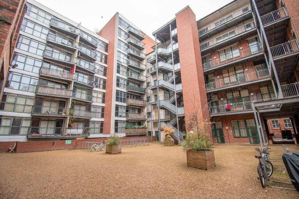 2 bed flat for saleAlexandra House, Rutland Street, Leicester LE1