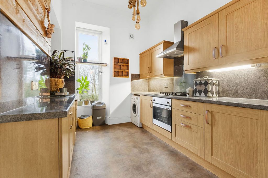 Additional image 2 of 2 bed flat for saleRedheugh Court, Kilbirnie KA25