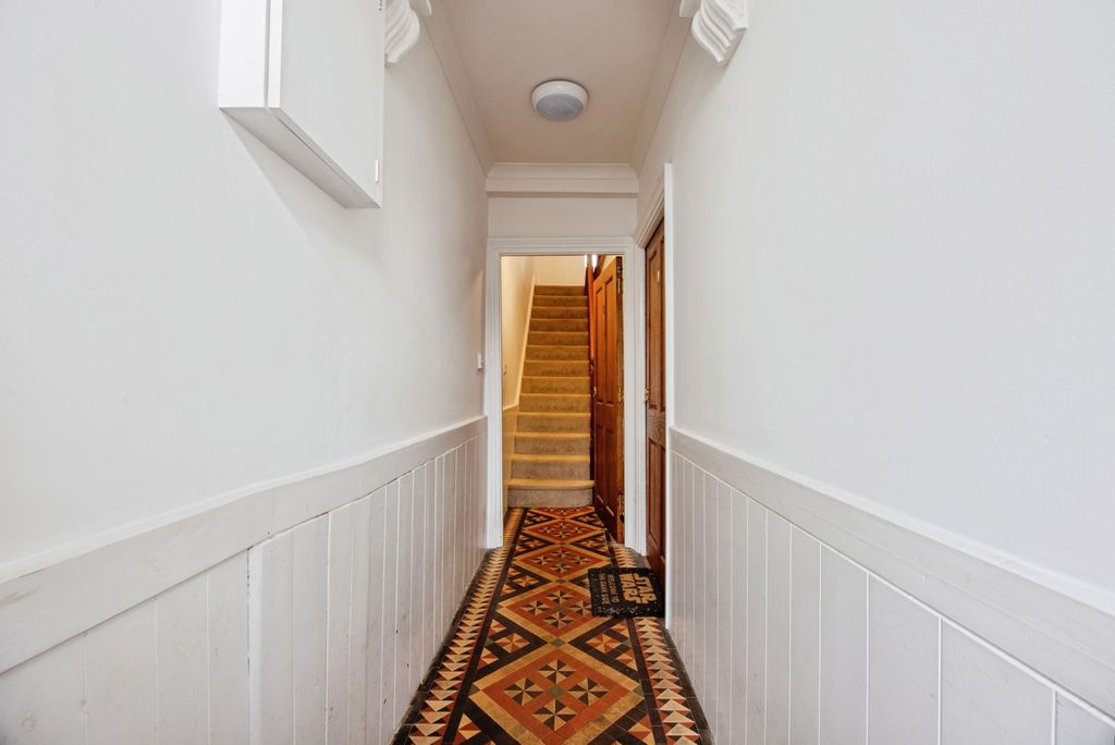 Additional image 10 of 1 bed flat for saleWestern Terrace, Bodmin, Cornwall PL31