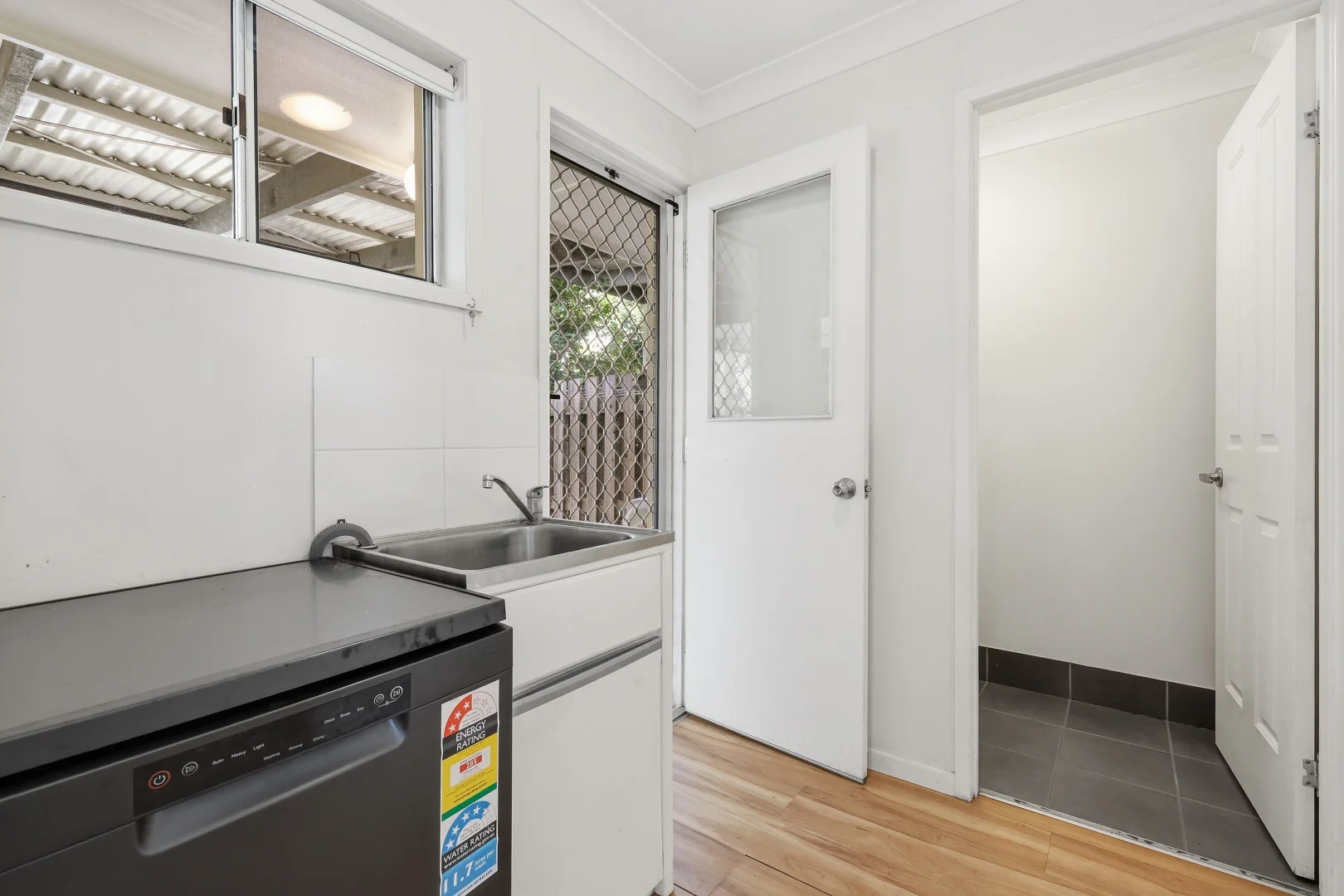Additional image 10 of 2/22 Whichello Street, Newtown QLD 4350
