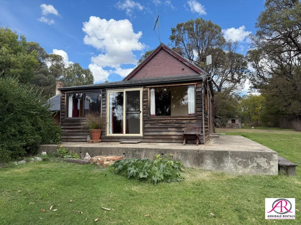 Unit/2 Main House, WOODPARK 83 Rowlands Rd, Armidale NSW 2350
