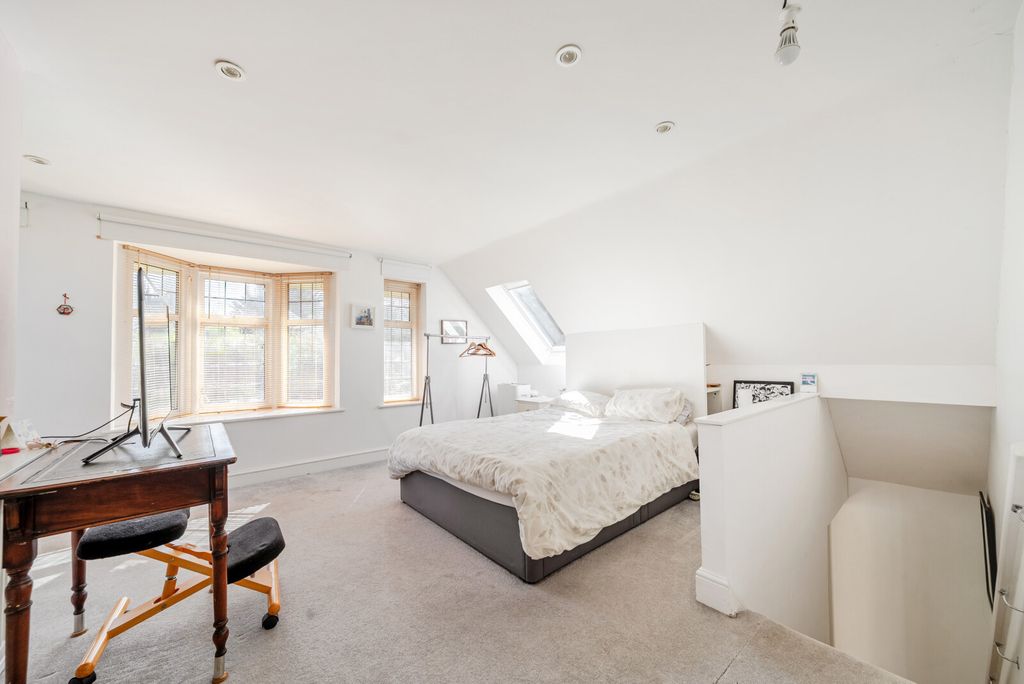 Additional image 15 of 4 bed detached house for saleHamm Court, Weybridge KT13