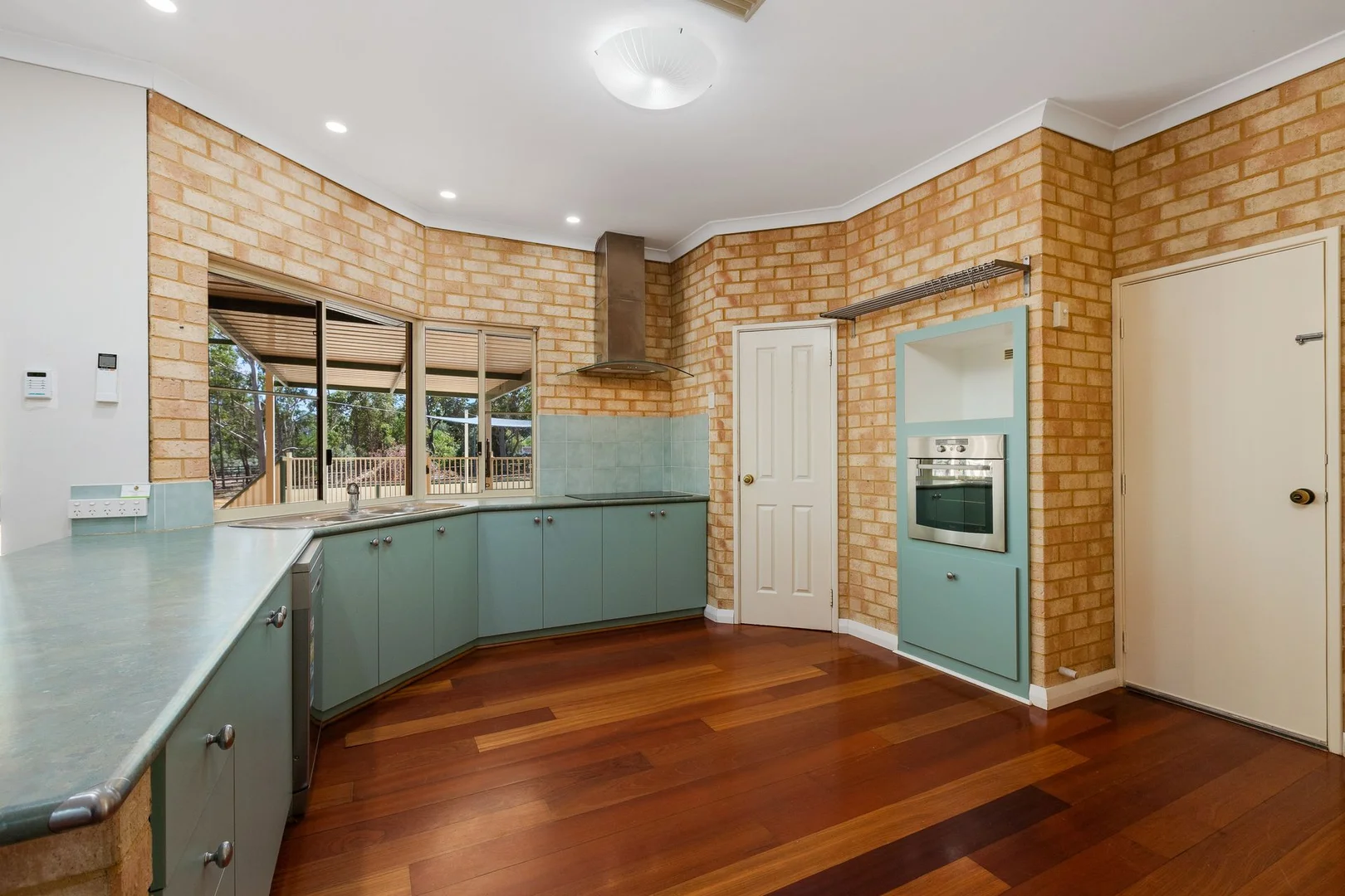 Additional image 11 of 10 College Court, Serpentine WA 6125