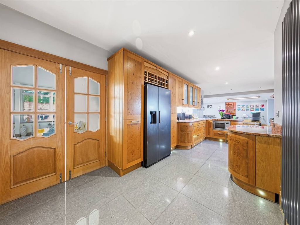 Additional image 13 of 6 bed detached house for saleCliff Promenade, Broadstairs CT10