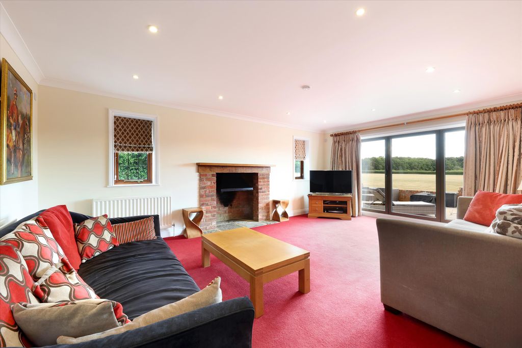 Additional image 9 of 5 bed farmhouse for saleBottle Lane, Warfield, Bracknell, Berkshire RG42