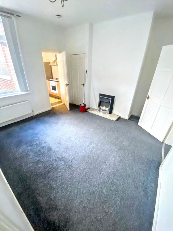 2 bed flat for saleArnold Street, Boldon Colliery NE35 photo 2