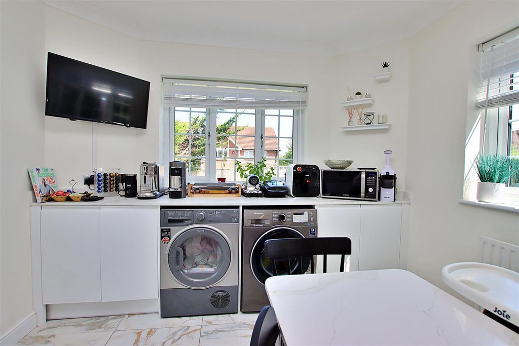 Additional image 12 of 4 bed semi-detached house for saleTheobald Street, Borehamwood WD6