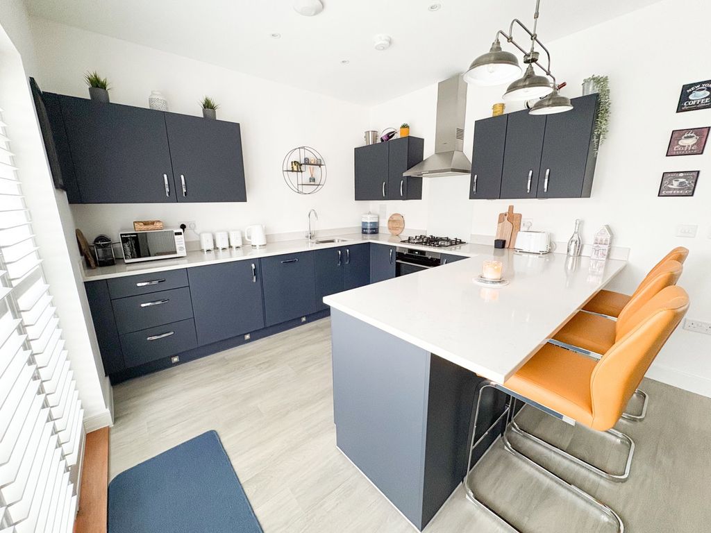Additional image 5 of 4 bed link detached house for saleMulberry Walk, Bordon GU35