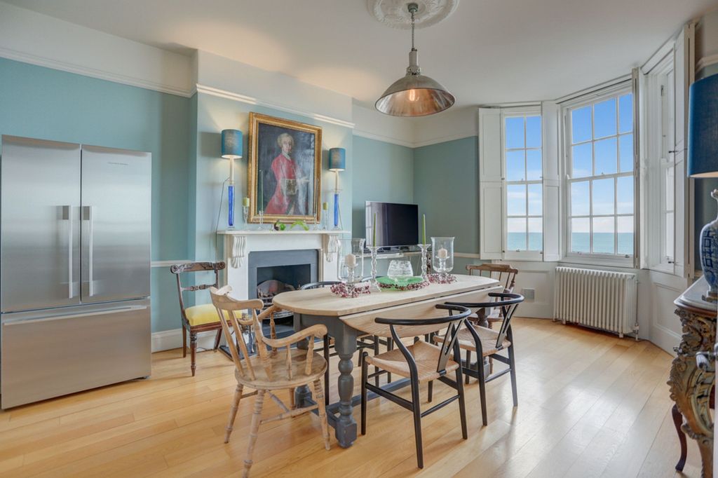 Additional image 6 of 5 bed property for saleRoyal Crescent, Brighton BN2