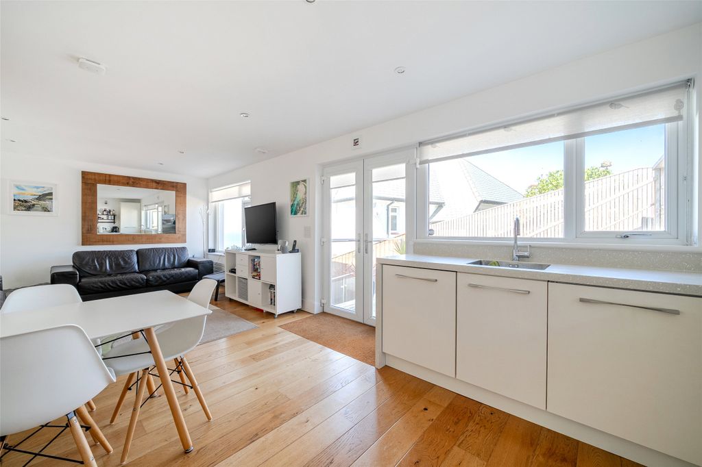 2 bed flat for saleRockfield Road, Woolacombe, Devon EX34 photo 3