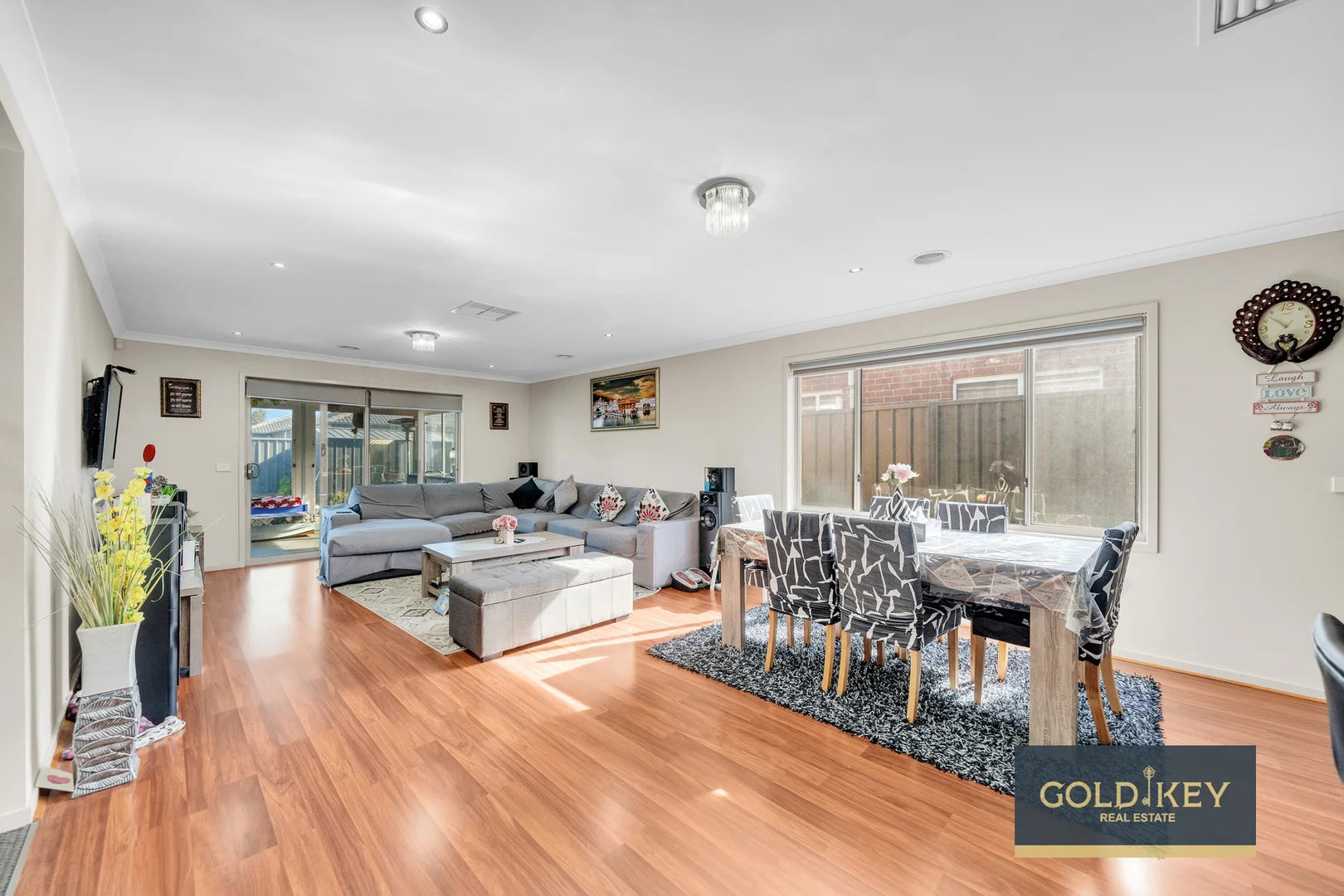 94 Emperor Parade, Tarneit VIC 3029 photo 2