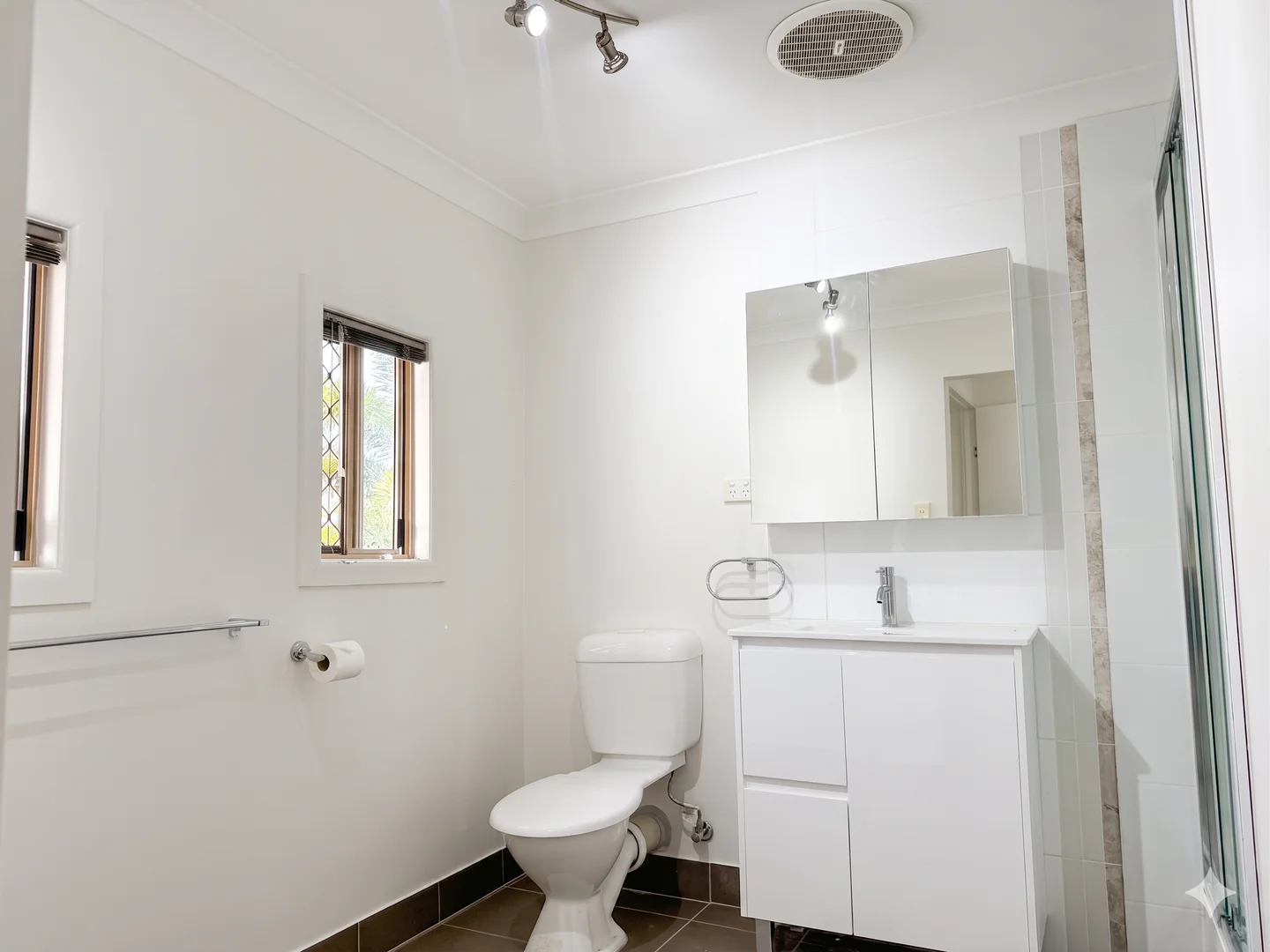 Additional image 5 of 1/18 Sussex Street, Hyde Park QLD 4812