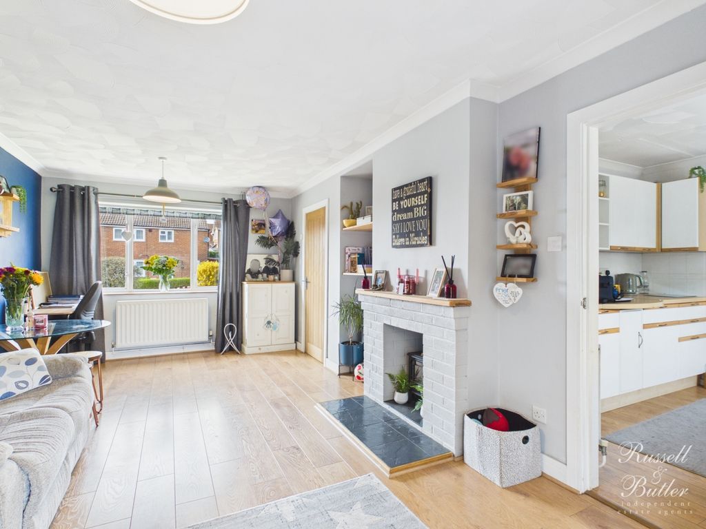 Additional image 3 of 3 bed semi-detached house for saleWayneflete Avenue, Brackley NN13
