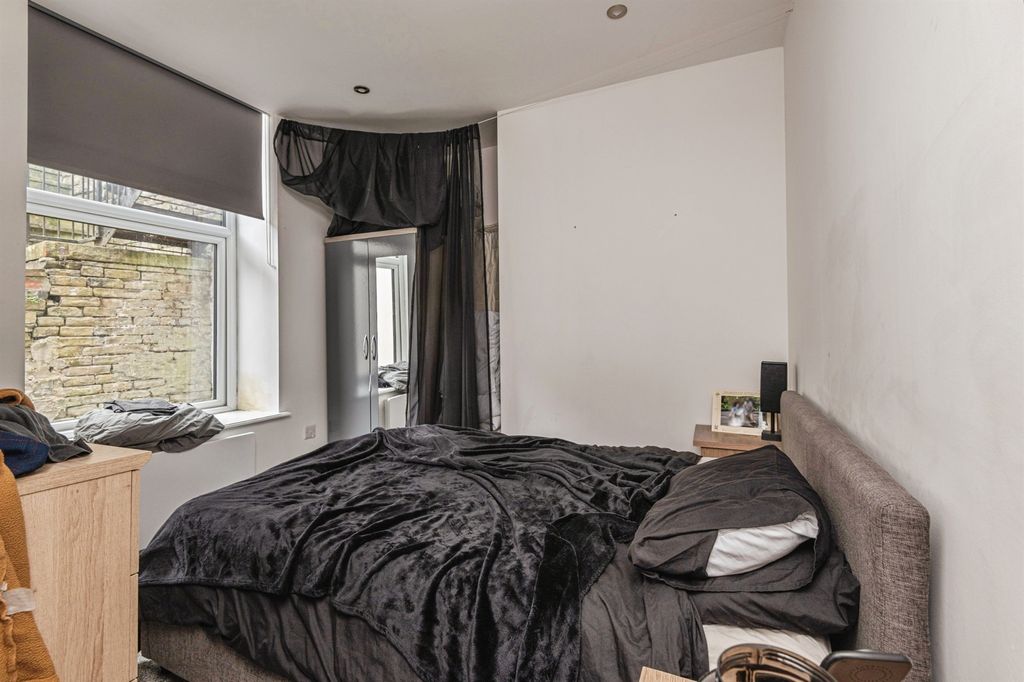 Additional image 5 of 1 bed flat for saleBridge End, Brighouse HD6