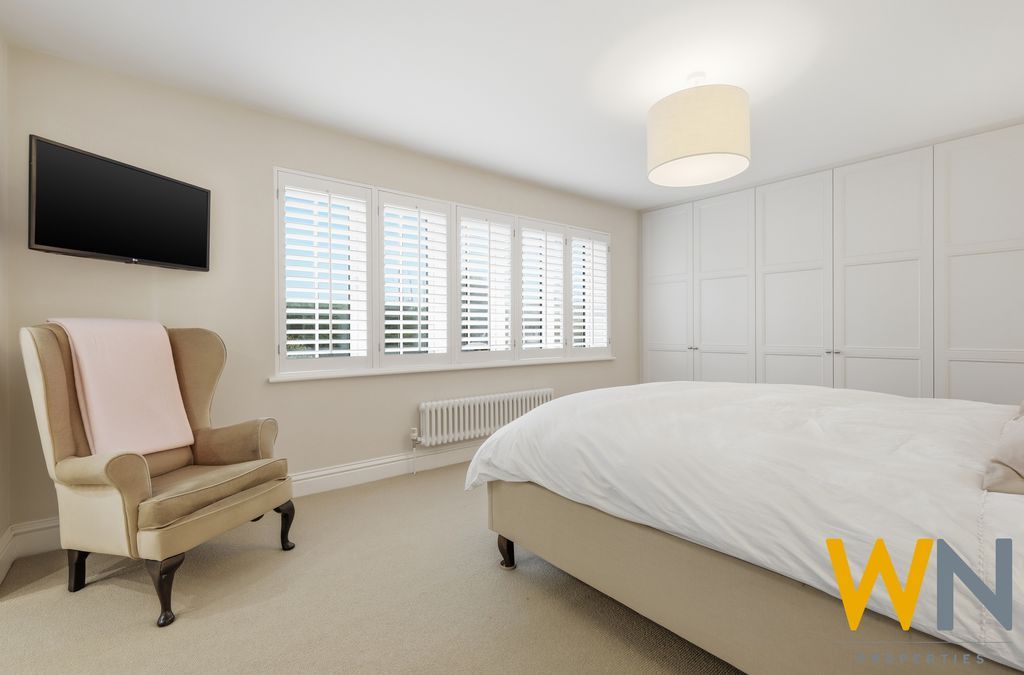 Additional image 16 of 4 bed detached house for saleRoundwood Avenue, Hutton Mount, Brentwood CM13