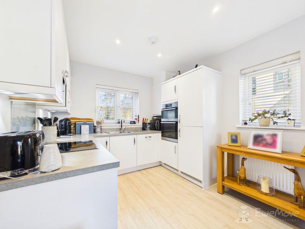 Additional image 2 of 4 bed detached house for saleFalstaff Walk, Bordon, Hampshire GU35