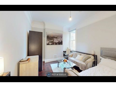 Granville Gardens, London W5, Room to rent
