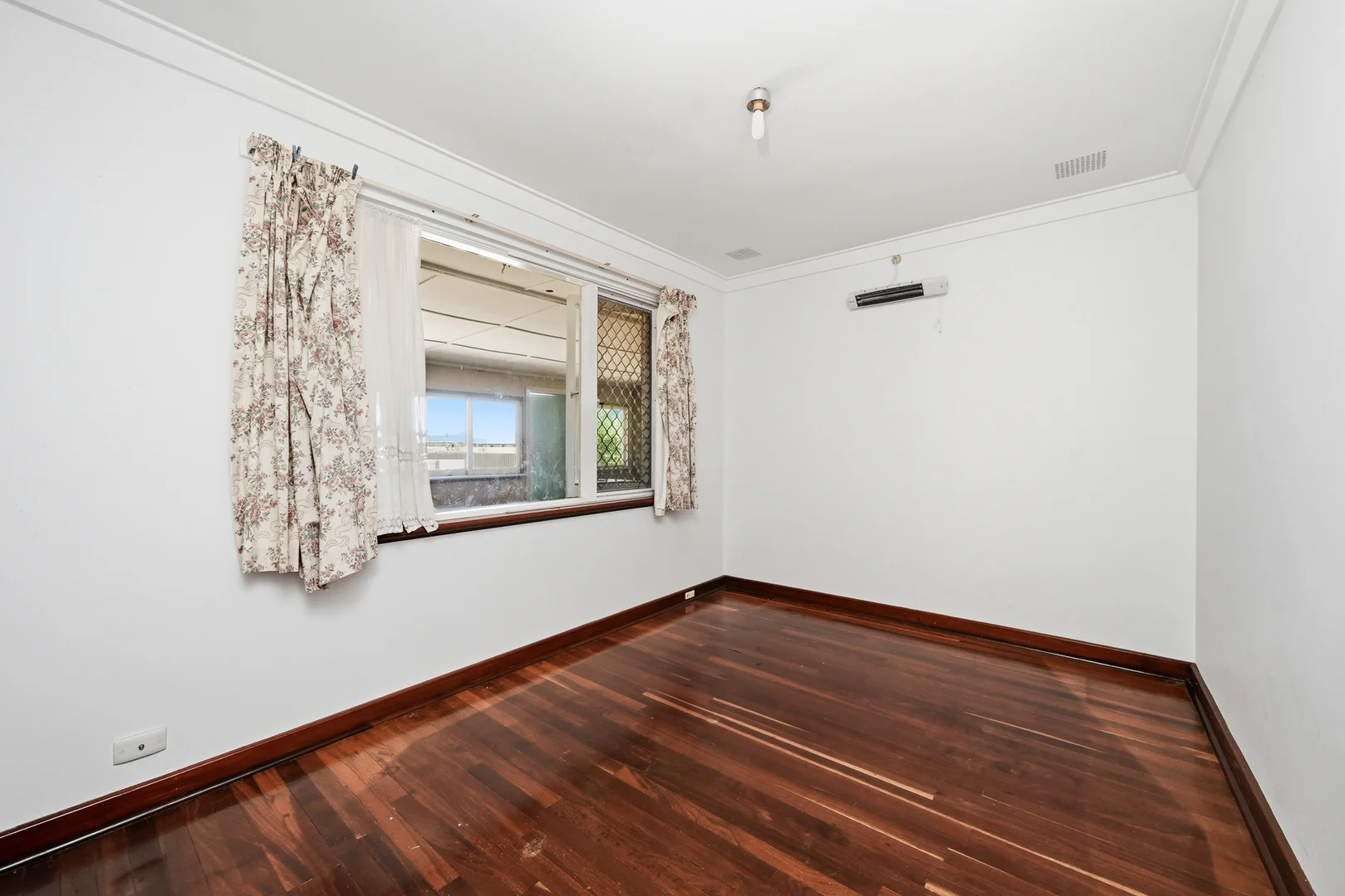 Additional image 15 of 347 Railway Avenue, Armadale WA 6112