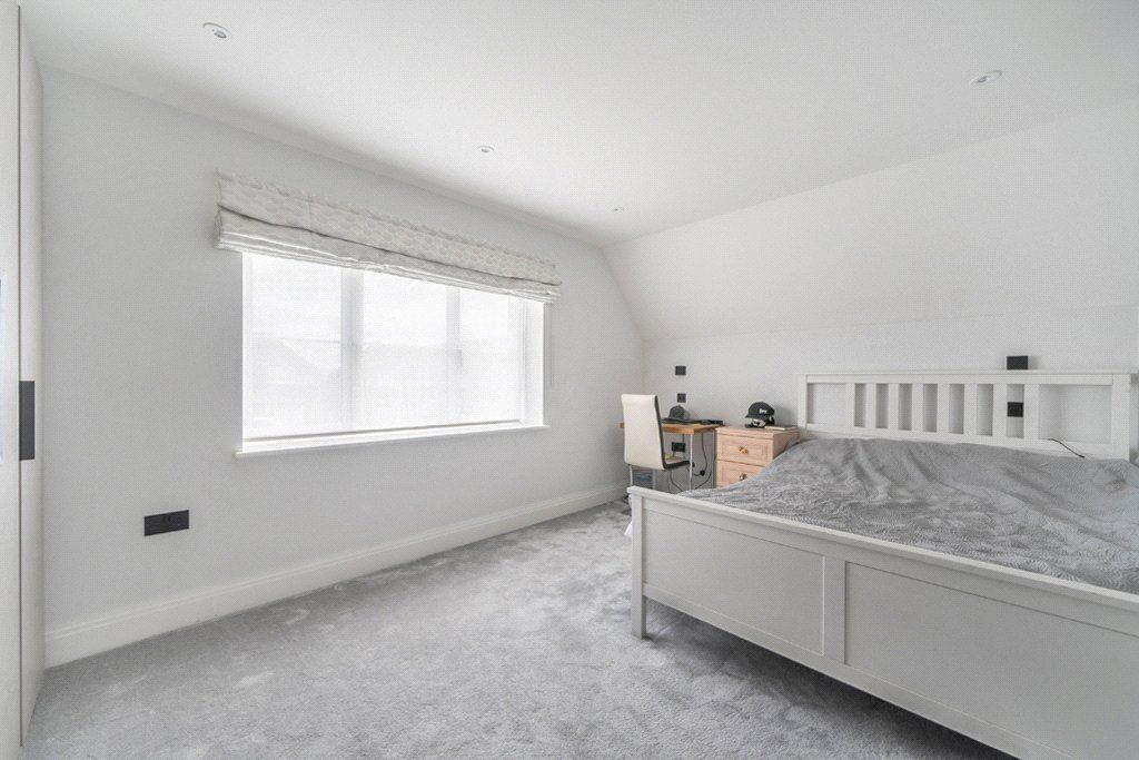 Additional image 7 of 3 bed semi-detached house for saleBridle Close, Borehamwood, Hertfordshire WD6