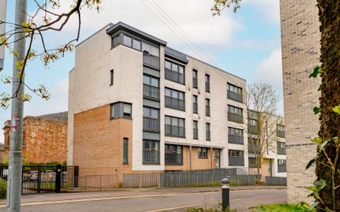 Great Dovehill, Flat 4/2, Trongate, Glasgow G1