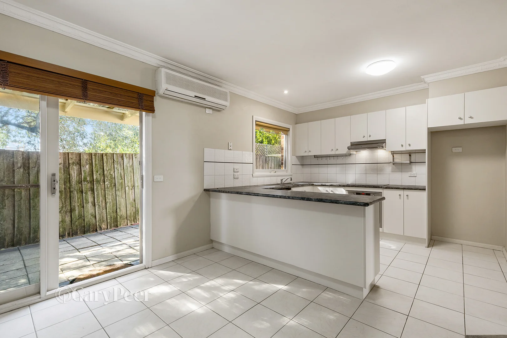 2/17 Rigby Ave, Carnegie VIC 3163 photo 3