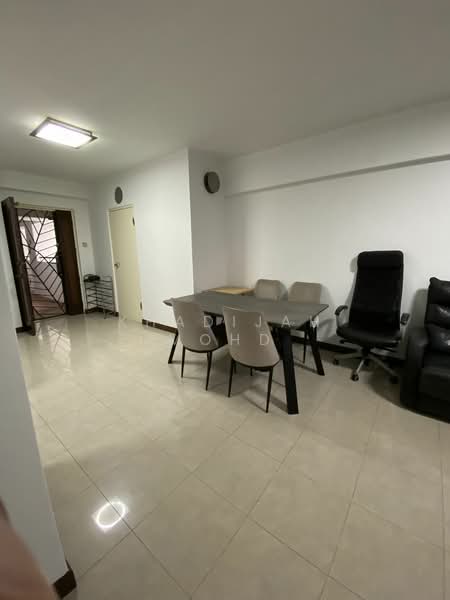 405B Fernvale Lane photo 3