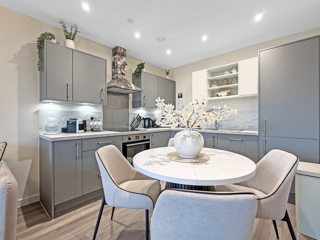 Additional image 6 of 1 bed flat for saleMorton Peto Road, Bishop's Stortford CM23