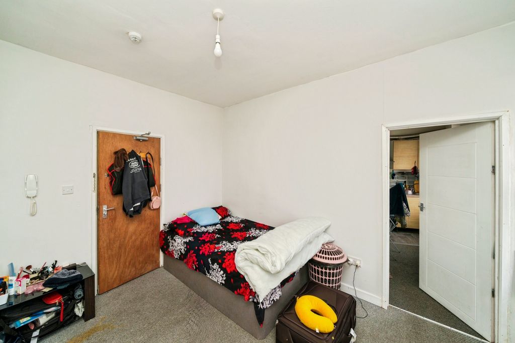 Additional image 21 of 4 bed semi-detached house for saleKnowsley Road, Bootle L20