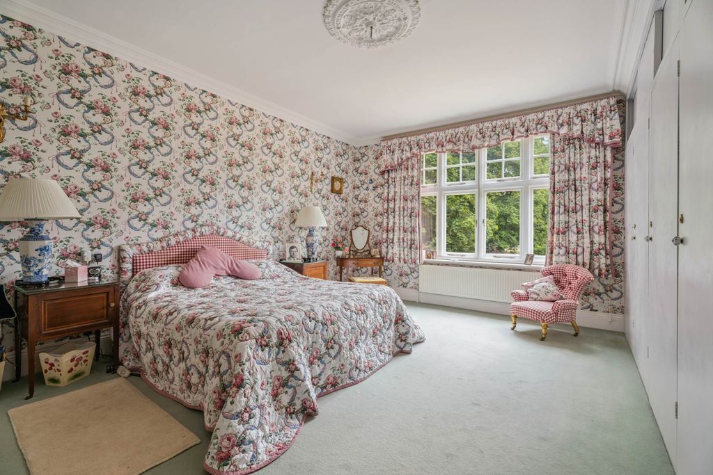 Additional image 31 of 7 bed property for saleStewkley Road, Soulbury LU7