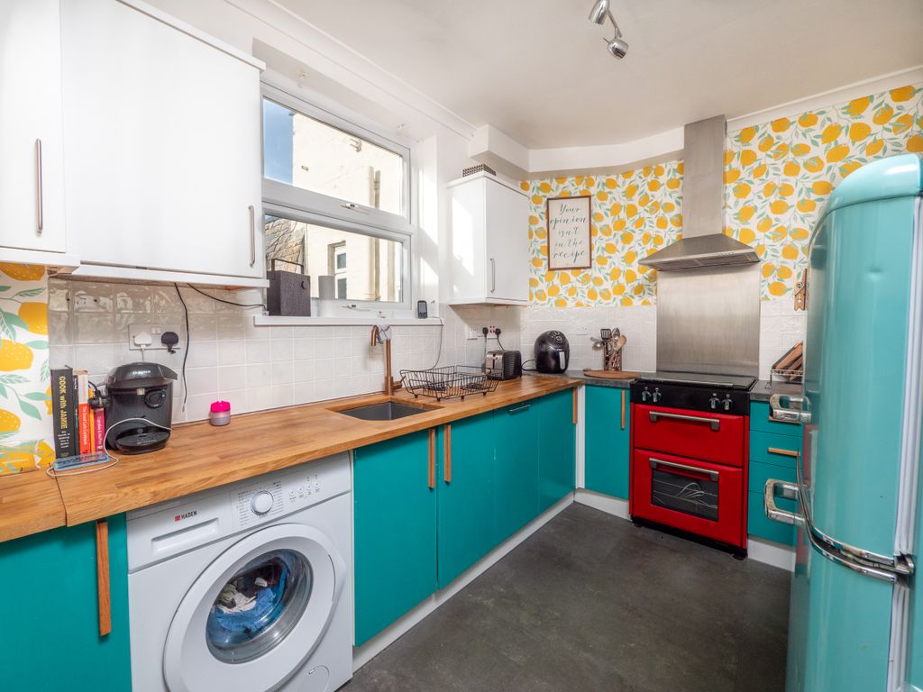 Additional image 4 of 2 bed flat for saleSummerleaze Crescent, Bude EX23