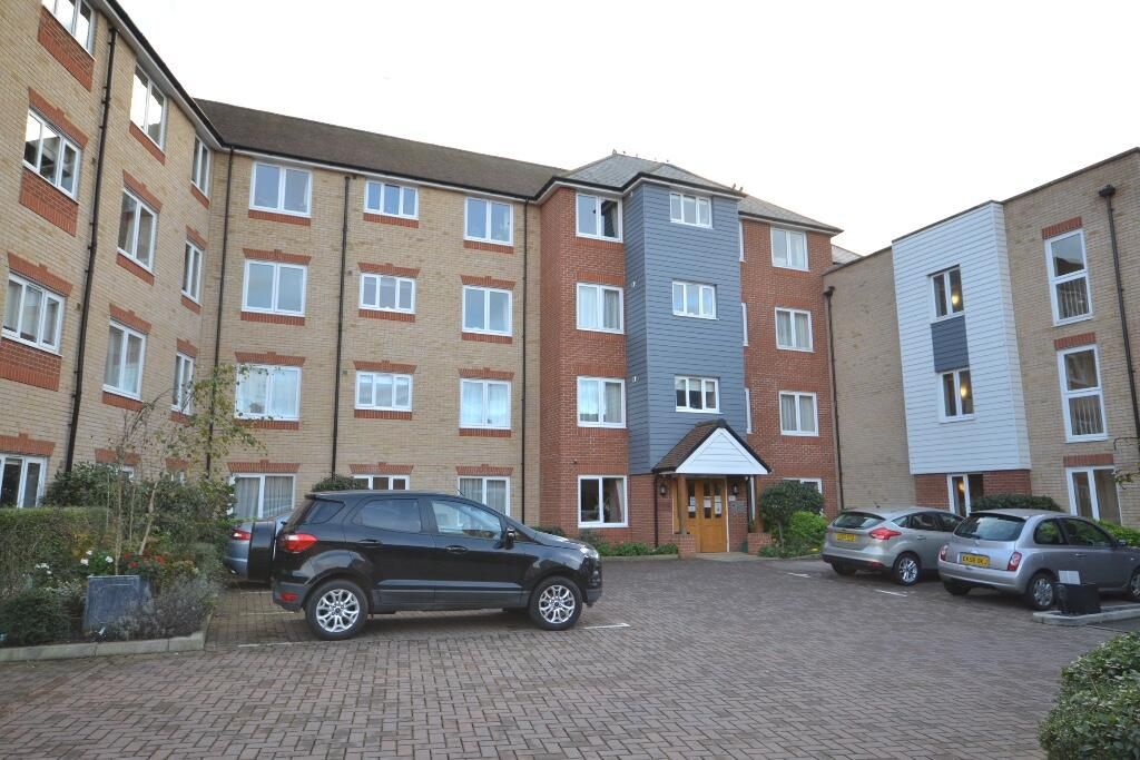 2 bed flat for saleSouth Street, Bishops Stortford CM23