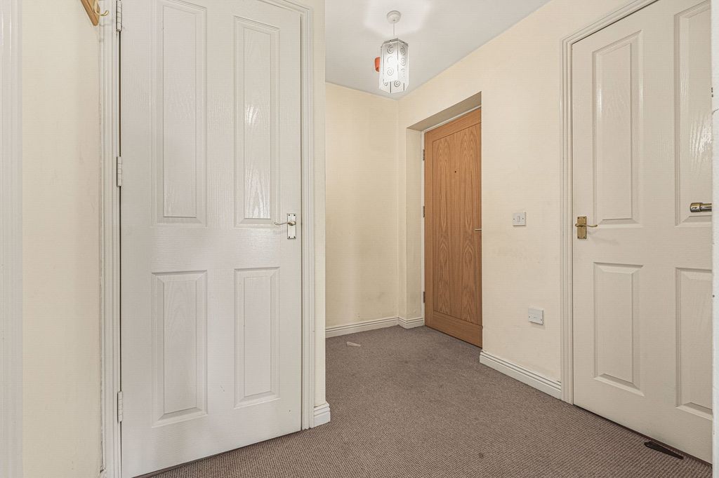 Additional image 3 of 2 bed flat for salePark Street, Bridgend CF31