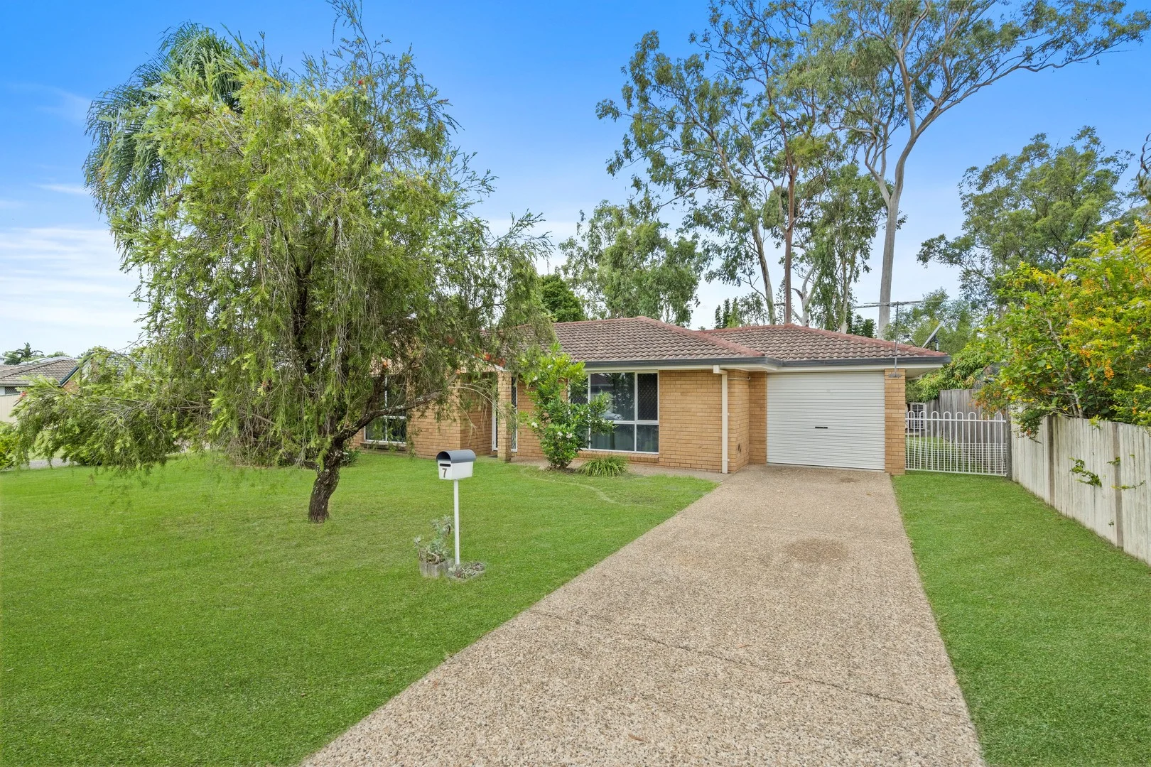 7 Williams Way, Calamvale QLD 4116
