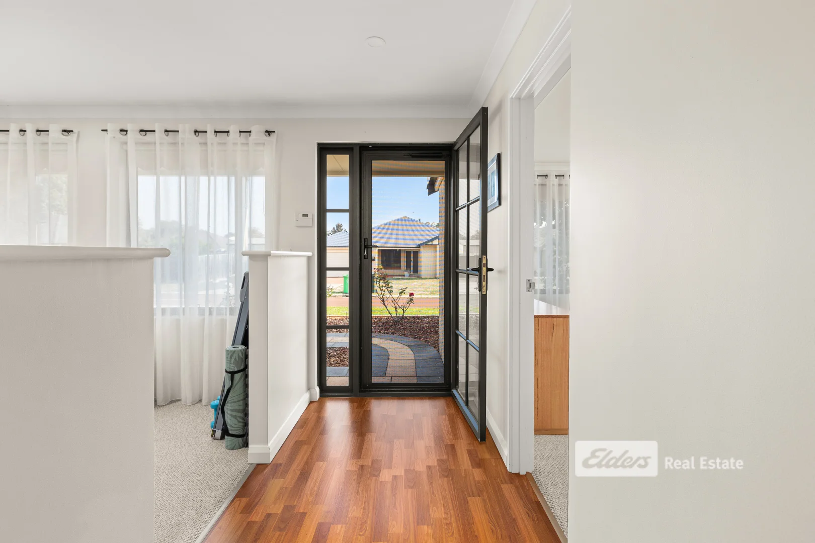 69 Burleigh Drive, Australind WA 6233 photo 3