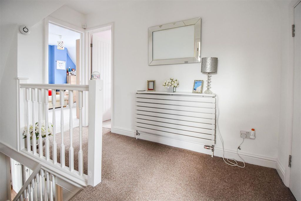 Additional image 13 of 4 bed detached house for saleThe Gardens, Doddinghurst, Brentwood CM15