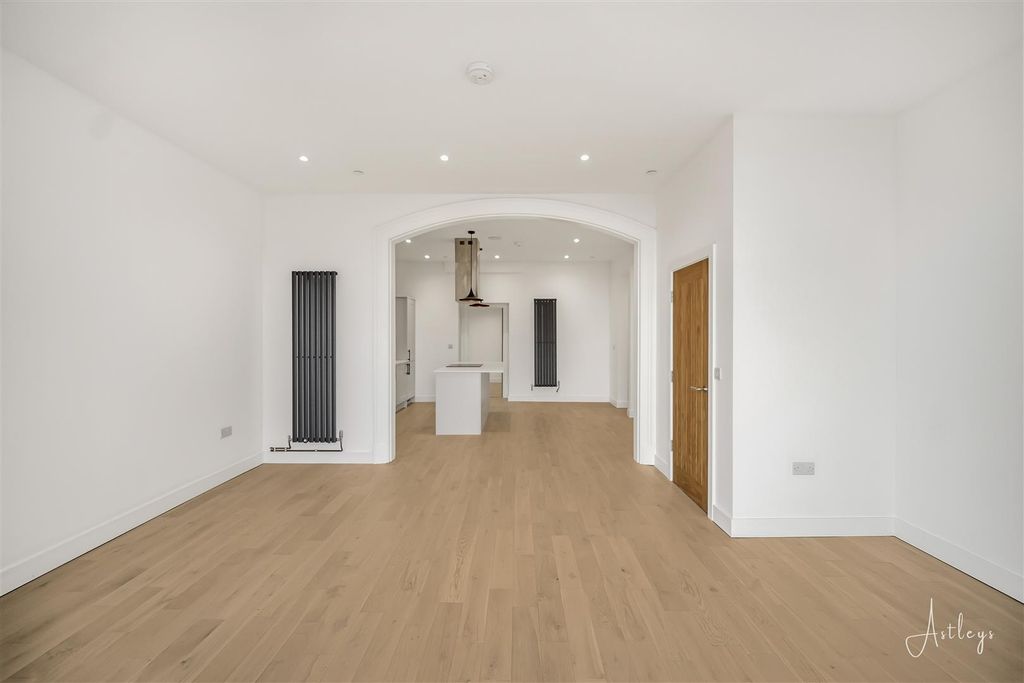 Additional image 4 of 2 bed flat for saleOverland Road., Mumbles, Swansea SA3