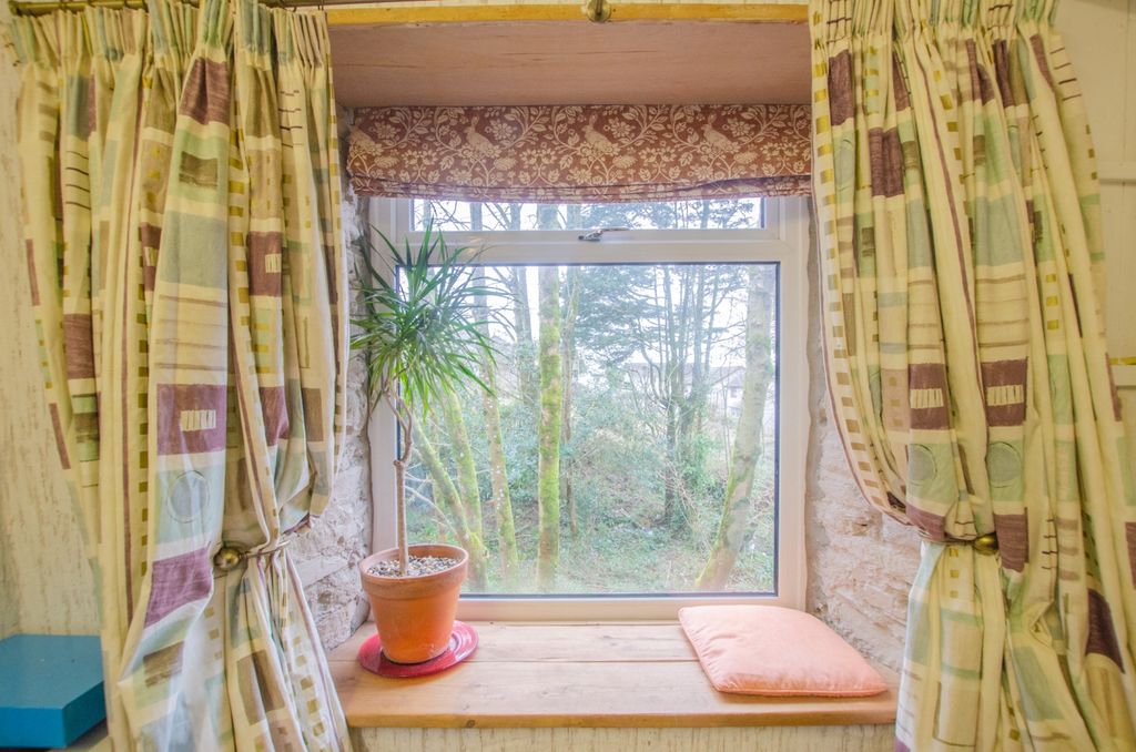 Additional image 15 of 4 bed flat for sale85 Fore Street, Bodmin PL31