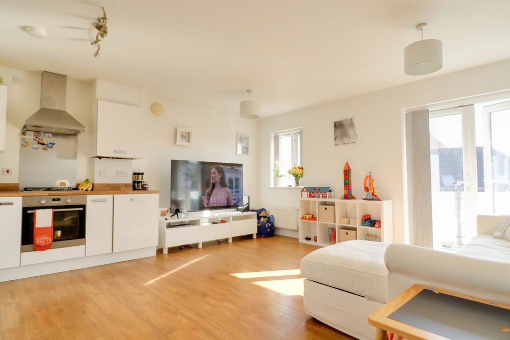 Additional image 8 of 2 bed flat for saleThomas Way, Braintree CM7
