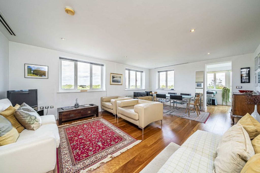 Additional image 3 of 3 bed flat for saleStrand Drive, Kew TW9